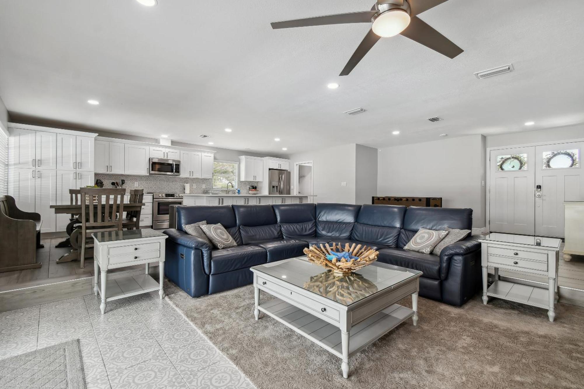 Lake House Westchase Area. Heated Pool Waterfront! Tampa Exterior photo