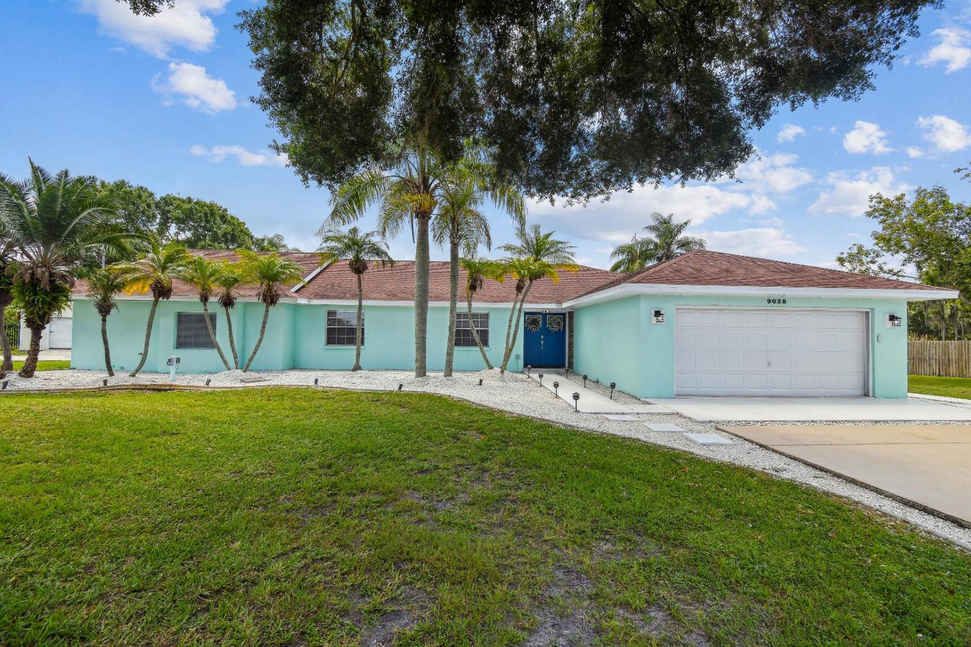 Lake House Westchase Area. Heated Pool Waterfront! Tampa Exterior photo